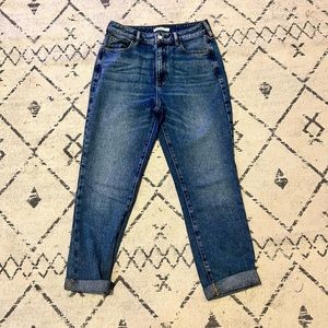 Pacsun Dark Wash Mom Jean. Size 27